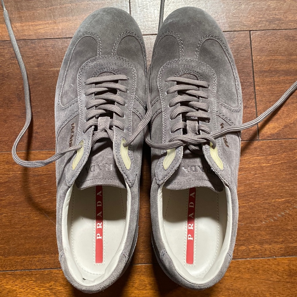 SIZE 7 in PRADA